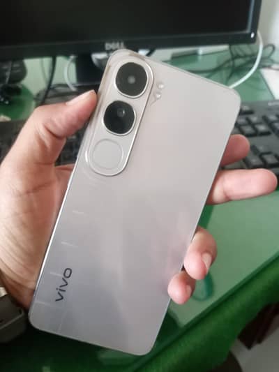 vivo y200 8+8 128