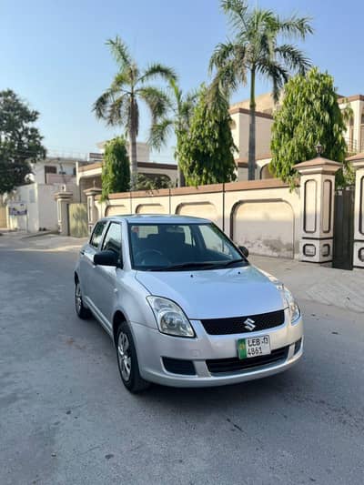 SUZUKI SWIFT 2013 DX