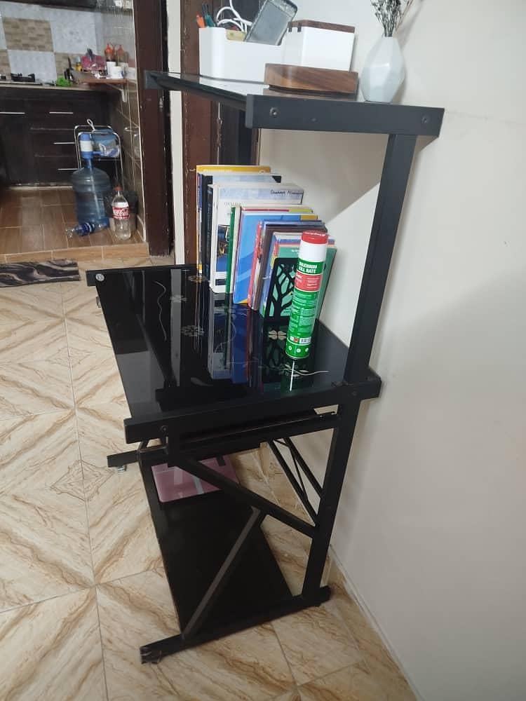 computer table 1