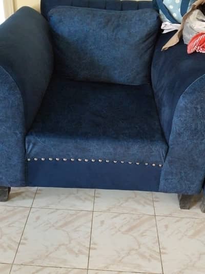 7 seater sofa with brand new poshish