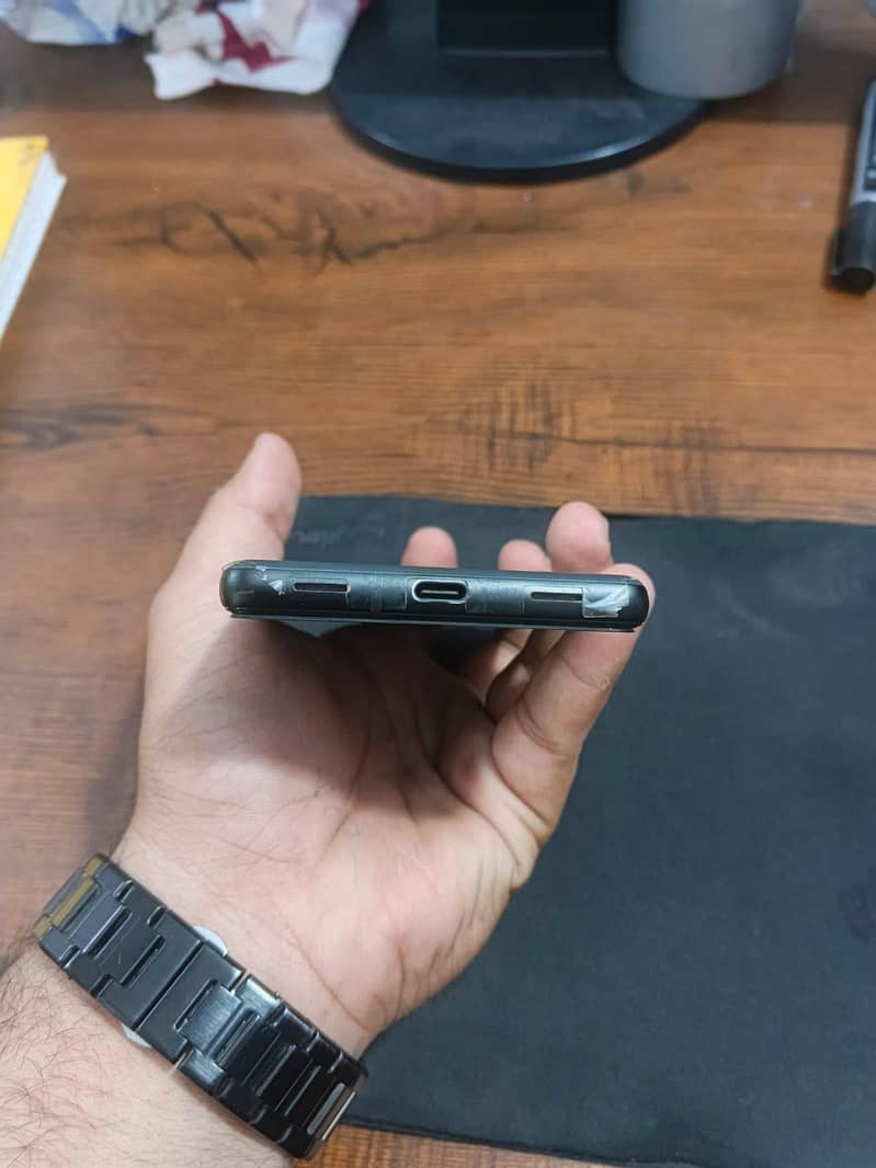 goggle pixel 6A physical sim + E sim 1