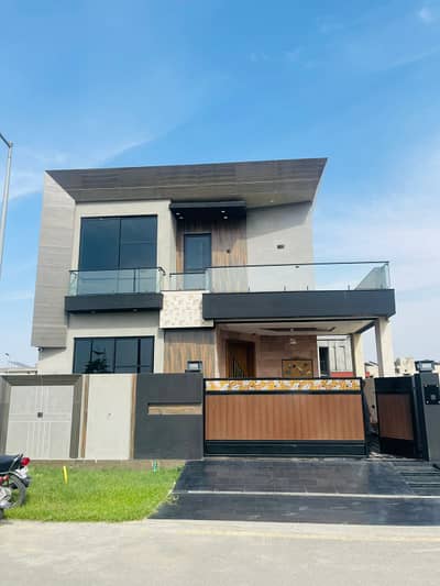 10 Marla Top Quality Build Luxurious Beautiful Modern Design house For Sale In DHA Lahore Phase 4 Prime Location