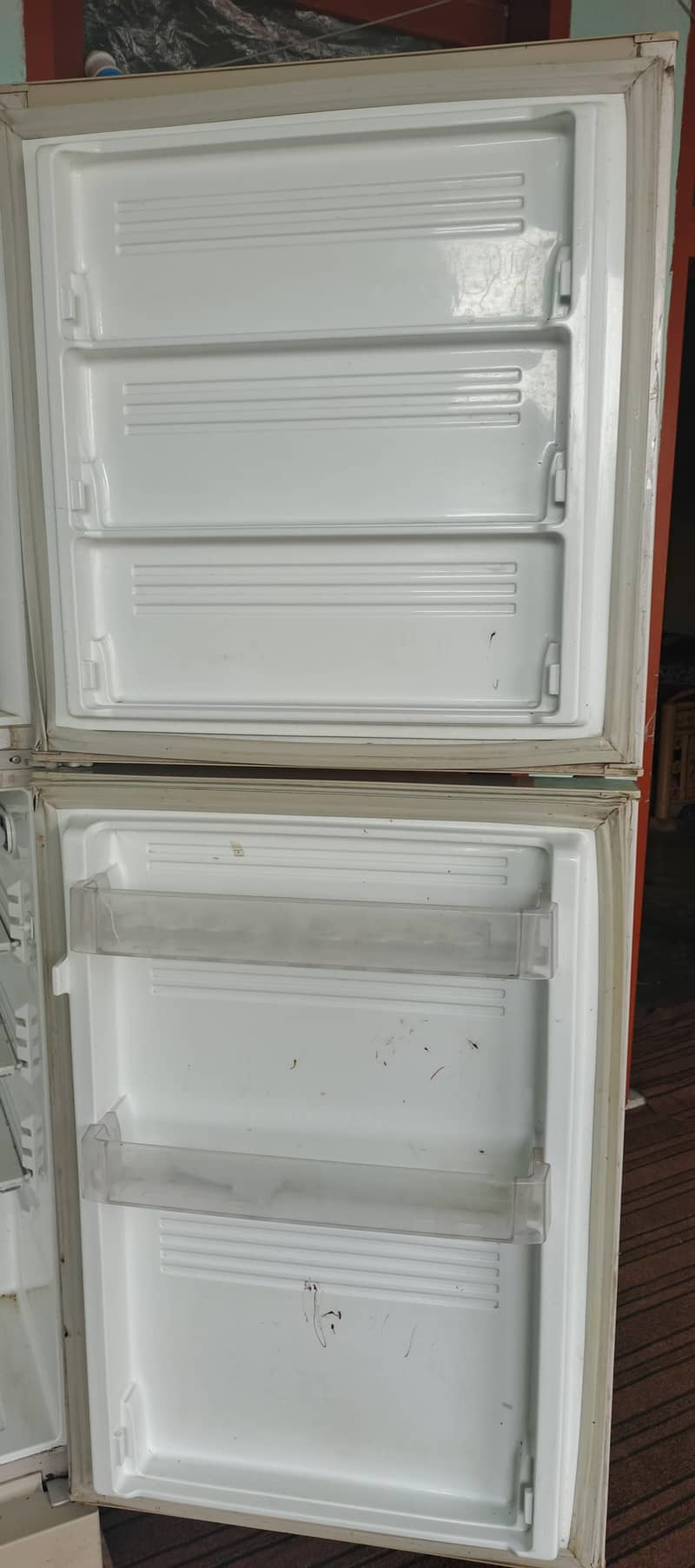 refrigerator 3