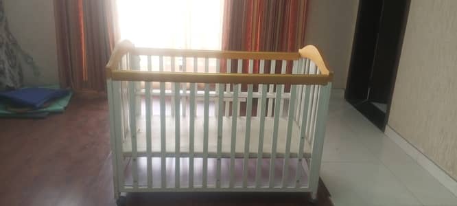 Baby cot / Daybed (without matress)
