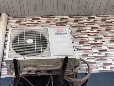 Dawlance 1 Ton split Ac
