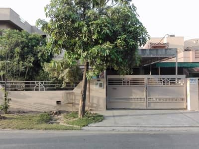 A House Of 8 Marla In Rs. 95000