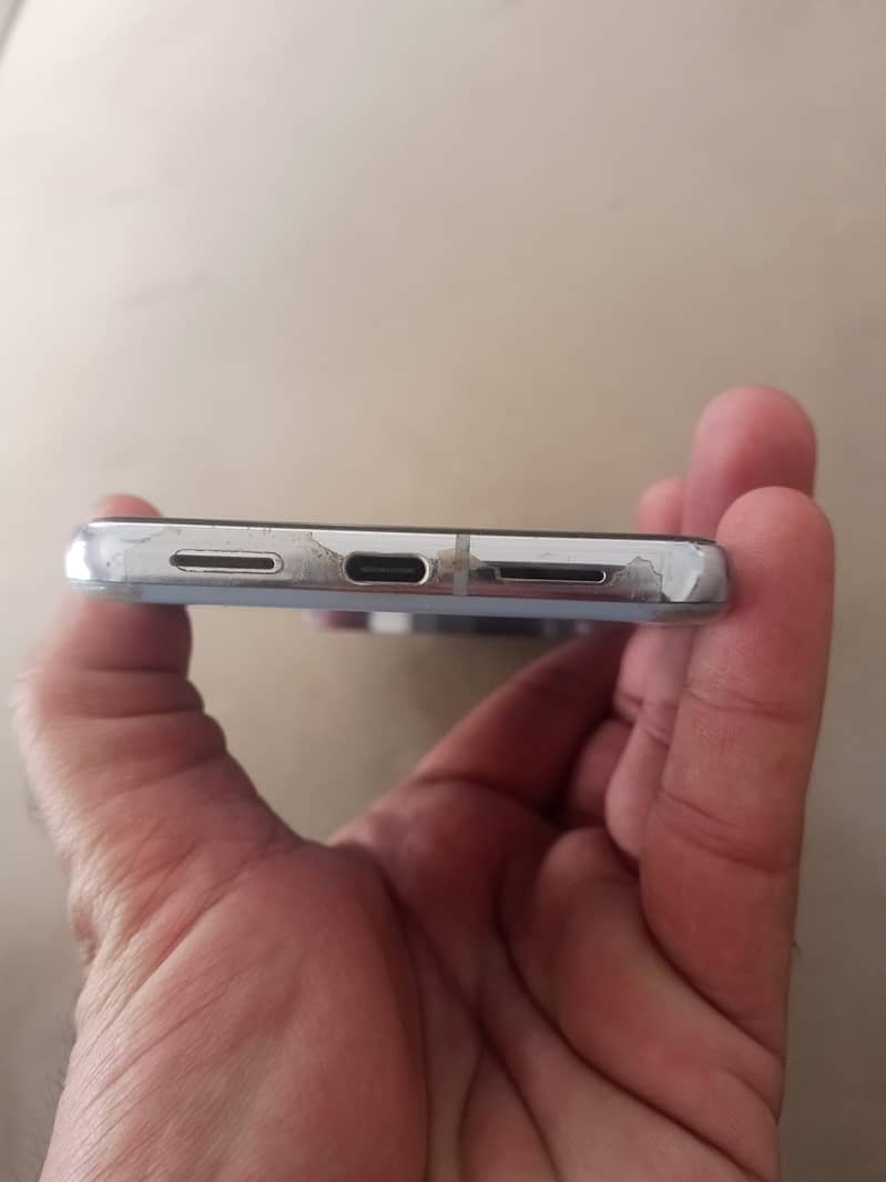 Google Pixel 8 Pro 3