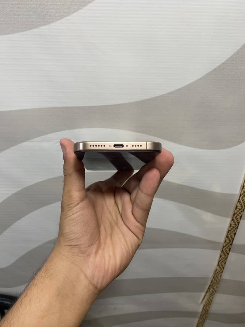 Iphone 16 pro max 2