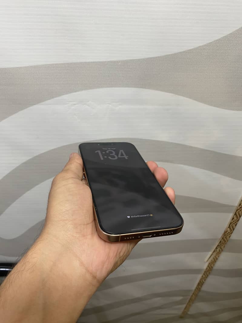Iphone 16 pro max 7
