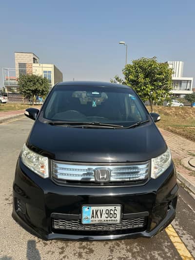 Honda Freed spike 1.5cc 2013/2018 total genuine paint