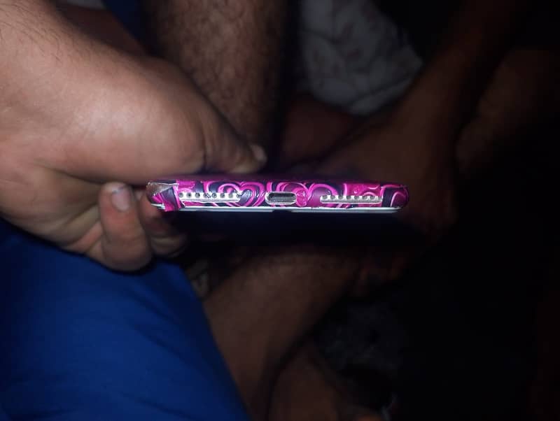 Apple iPhone 8plus gp256 4