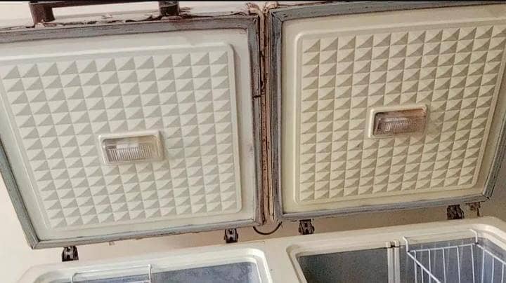 Dawlance Deepfrezer 4