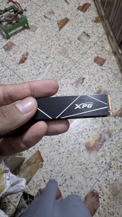 XPG s70 blade 1tb like new gen 4 ssd