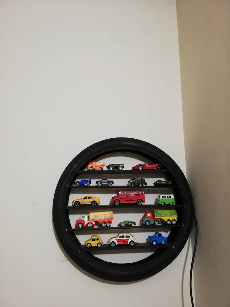 wall lightning tyre 3