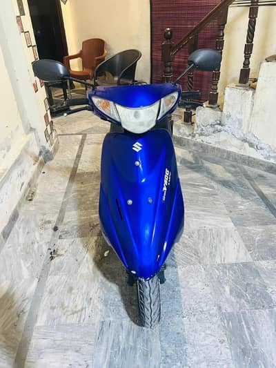 suzuki japnese 49cc japnese petrol scooty efi