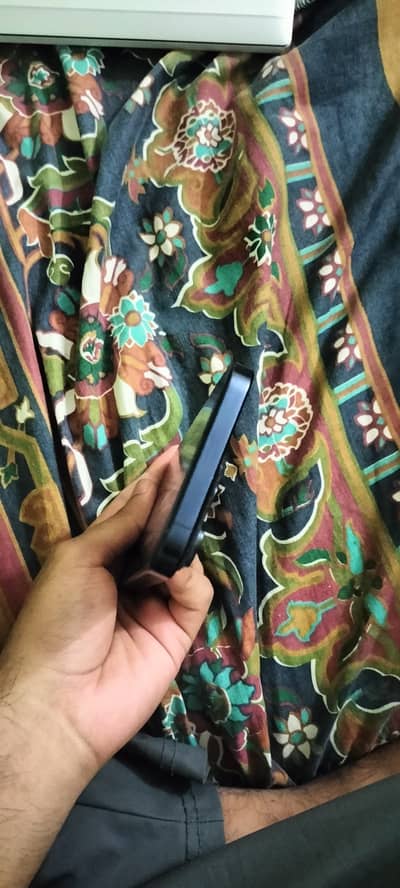 IPHONE 15 PRO MAX 99 BH