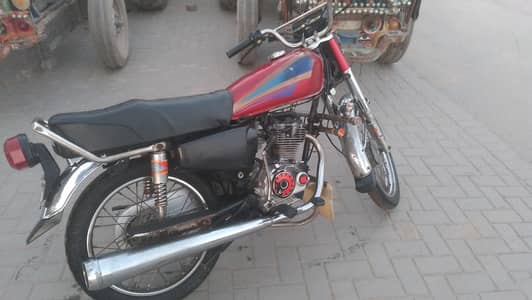 honda 125.2003 model.  low. price.  good condition