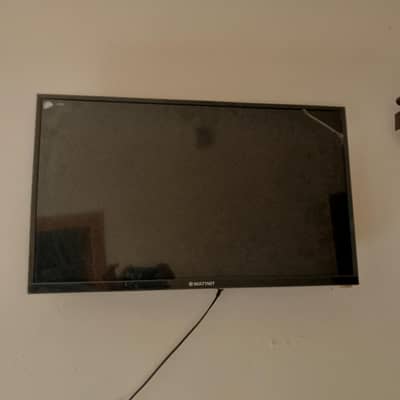 Led for sale. 32". only.  25000.  multynet  new condition