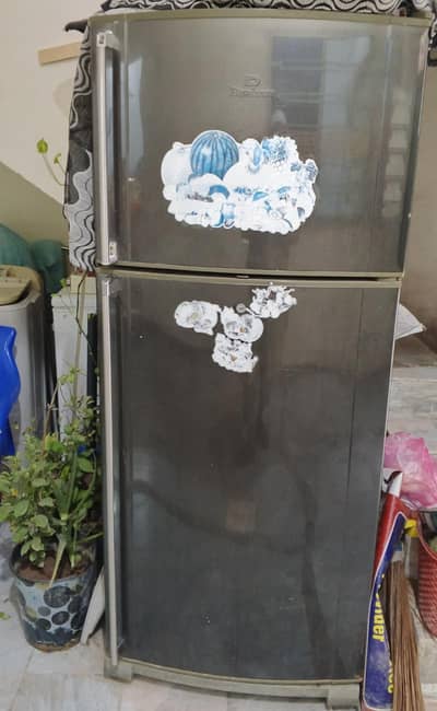 AOA ge full size fridge for sale in original condition