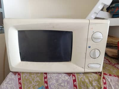 Microwave Oven