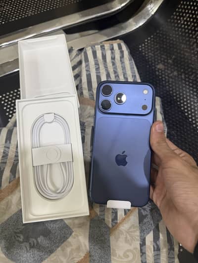 Iphone 17 Pro Max 256gb Factory Unlocked Just Bix Open and Slight Used