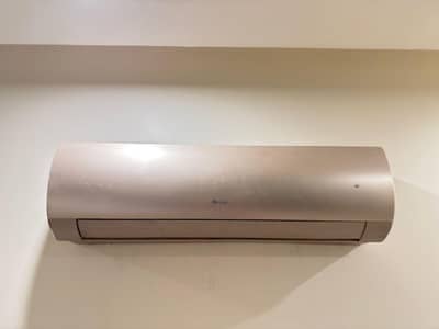 Gree 1.5 ton inverter split AC