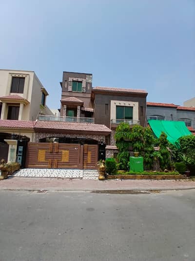 10 Marla Fully Furnished Upper Portion Available For Rent In Bahria Town Lahore