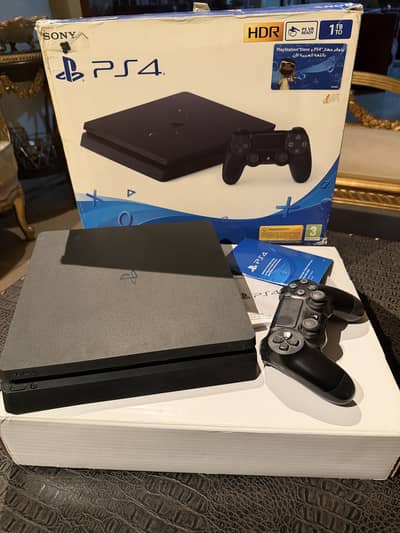 PS4 slim 1TB