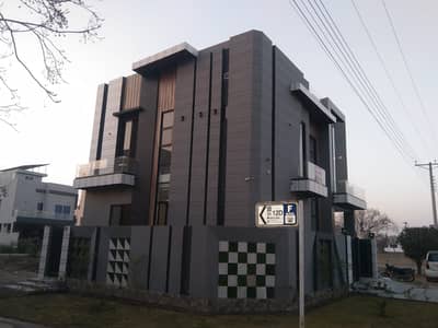 5 Marla Brand New Designer House for Rent
