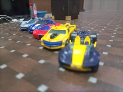 Hot wheels (buy 2 get 1  free)