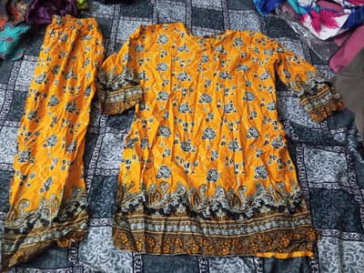 2 pic suit difference color