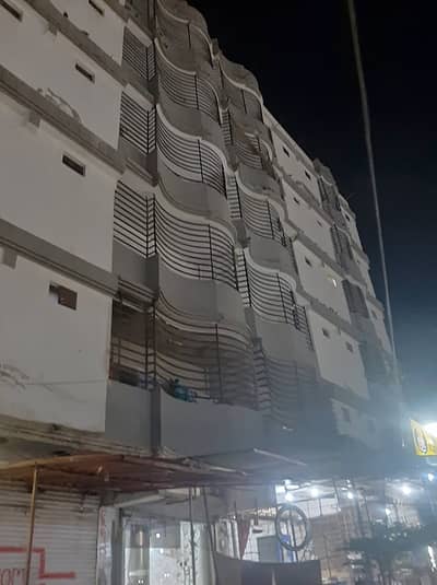 4 R_o_o_m  F_l a t_for_ R_en_T