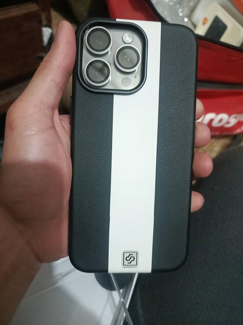 Iphone 15 Pro Max 4