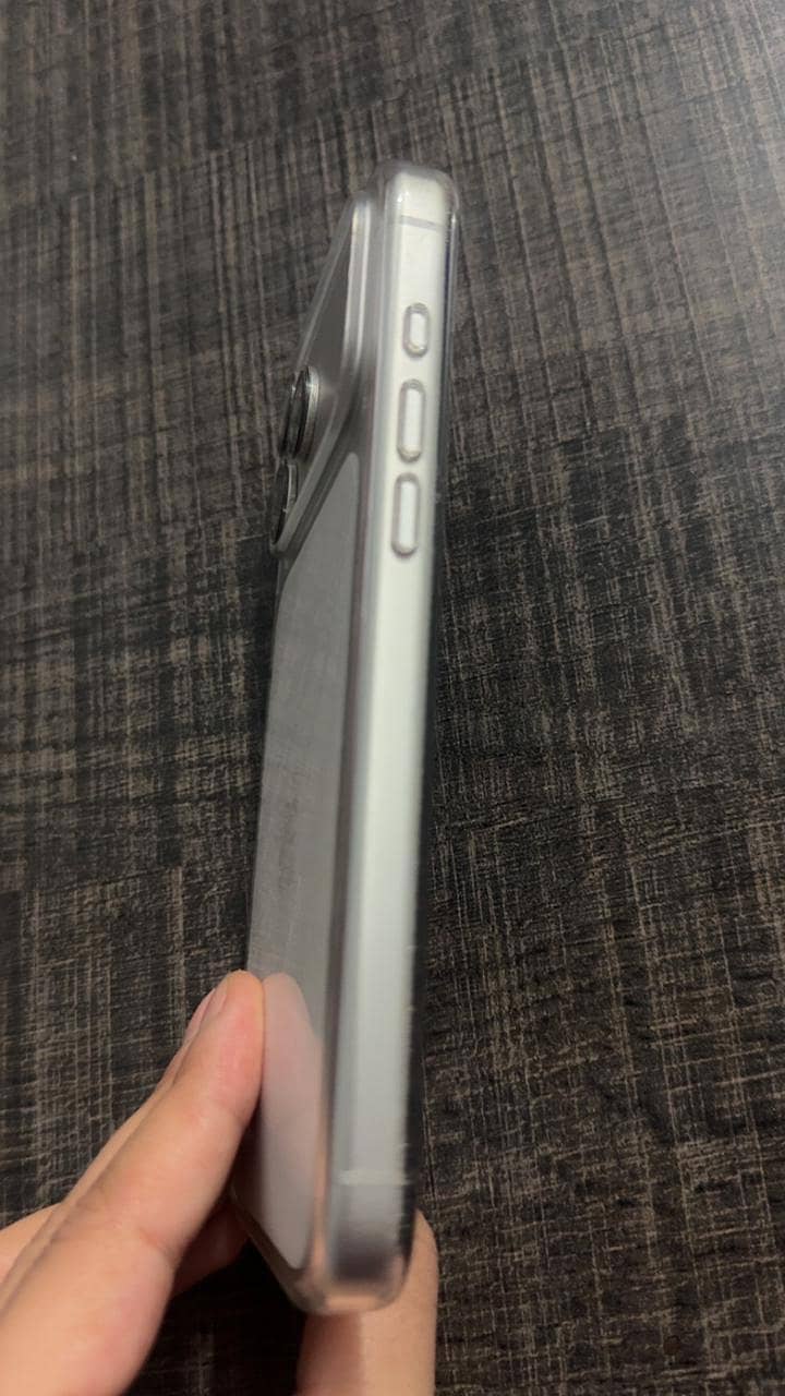 iphone 17 pro max E sim 5