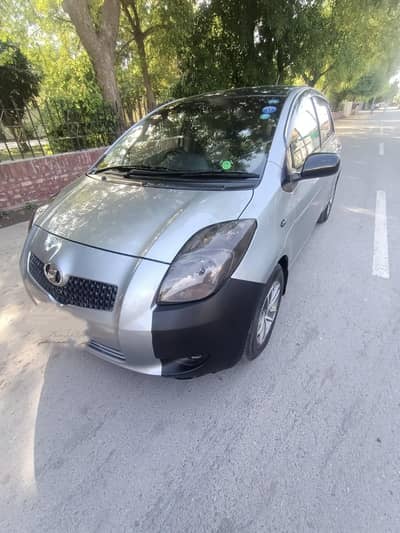 Toyota vitz 2007/11