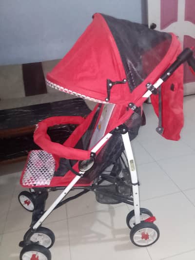 new baby parm in almost new condition