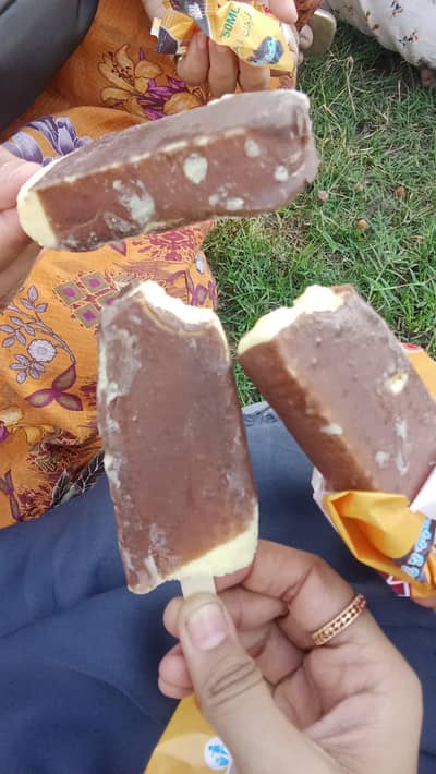 Mja ek 18-26 Saal ki larki chahye ha baby seater k Liya .