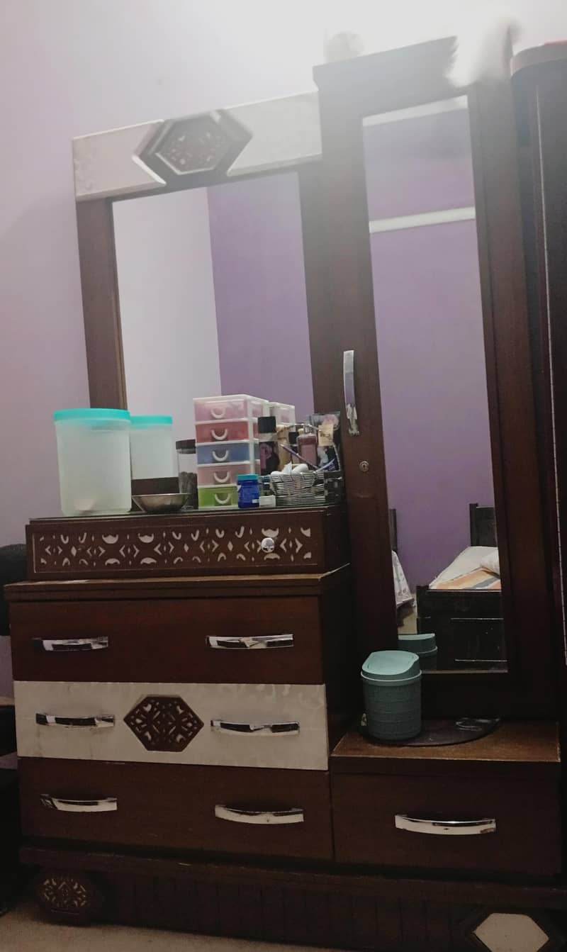dressing table 2