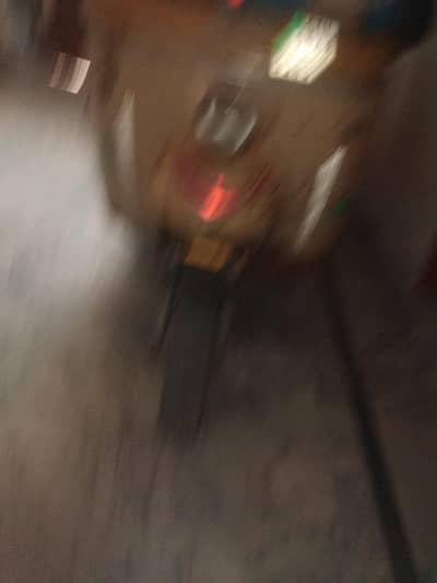 Tez raftar rickshaw auto