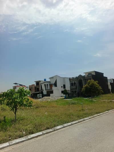 7 Marla Best Location Plot Airport Enclave Islamabad For Urgent Sale