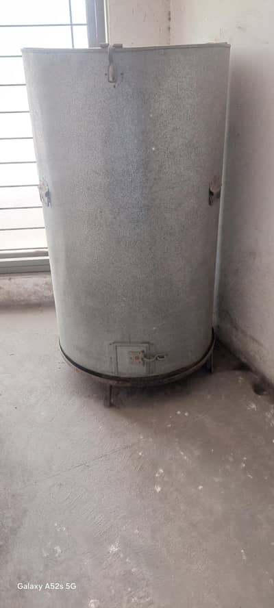 Bharola ( Wheat Container  ) With Stand