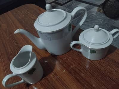 Tea  set   and  Dinner   Set