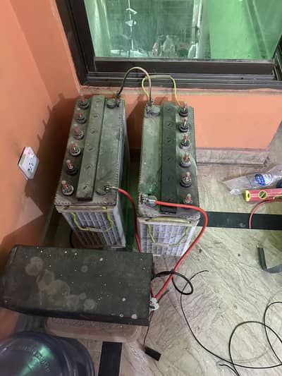 Apf ups with two batteries good backup