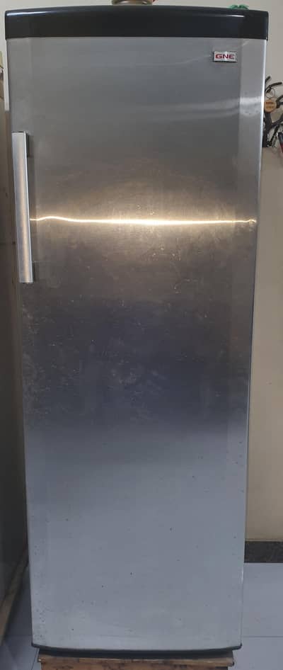 Single Door Vertical Freezer