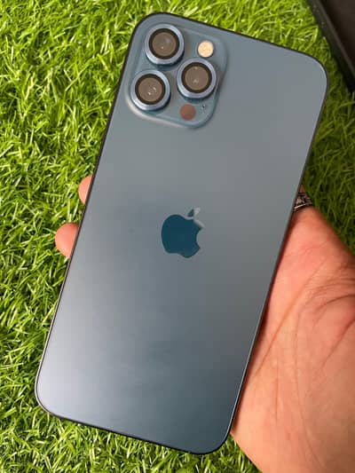 I phone 12 pro max 256 gb