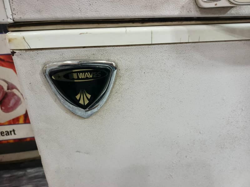 waves refrigerator 2