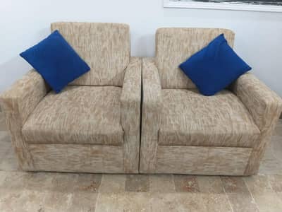 7 seater Sofa Set In Fair Condition