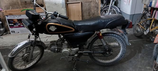 bike bohat achi ha bas seat change honi ha baki engain abe 10by10karwa