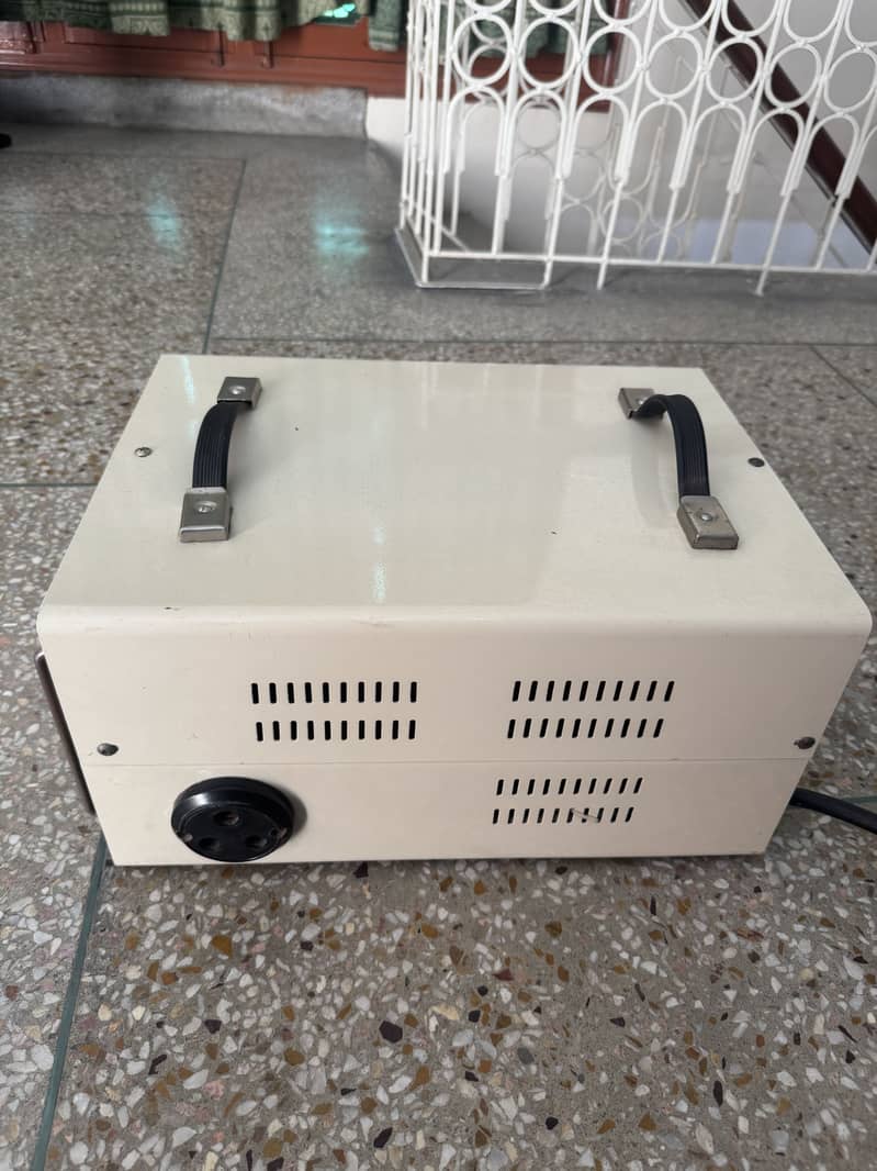 Voltage Stabilizer 1