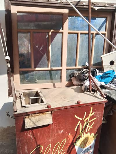 Fries counter for sell in very very cheap and reasonable price.